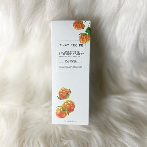 Glow Recipe Cloudberry Bright Essence in Bold Orange - Picture 4 of 5